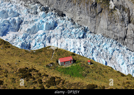 Rifugio di montagna, Ghiacciaio Franz Josef, Westland National Park, Alpi del Sud, nella costa occidentale dell'Isola del Sud, Nuova Zelanda Foto Stock