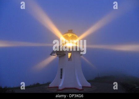 Cape Reinga Lighthouse al crepuscolo, Cape Reinga, Northland e North Island, Nuova Zelanda Foto Stock