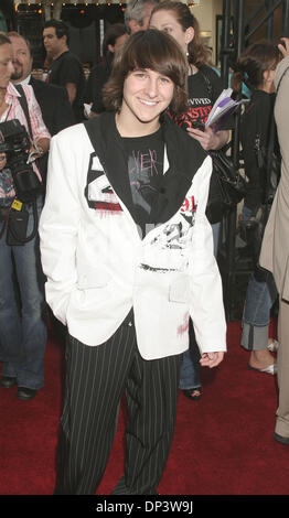 Jul 17, 2006; Los Angeles, CA, Stati Uniti d'America; attore Mitchel Musso presso il 'Monster House' Los Angeles Premiere detenute al Mann Village Theatre, Westwood. Credito: Foto di Paul Fenton/ZUMA KPA.. (©) Copyright 2006 by Paolo Fenton-KPA Foto Stock
