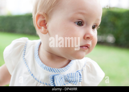 Dieci mesi Baby girl Foto Stock