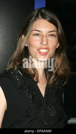 Agosto 03, 2006; New York, NY, STATI UNITI D'AMERICA; Sofia Coppola alla premiere mondiale di 'World Trade Center" tenutasi presso il Teatro Ziegfeld. Credito: Foto di Nancy Kaszerman/ZUMA premere. (©) Copyright 2006 by Nancy Kaszerman Foto Stock