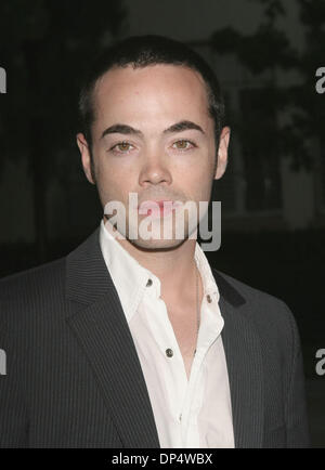 Aug 25, 2006; Los Angeles, CA, Stati Uniti d'America; attore John Hensley a stagione quattro Premiere Screening di/Nip tuck terrà il Paramount Studios Lot, Hollywood. Credito: Foto di Paul Fenton/ZUMA KPA.. (©) Copyright 2006 by Paolo Fenton Foto Stock