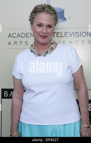 Agosto 26, 2006; Century City, CA, Stati Uniti d'America; attrice Sharon GLESS arriva presso il BAFTA/LA-Academy of Television Arts and Sciences Tea Party al secolo Hyatt. Credito: Foto da J. P. Yim/ZUMA premere. (©) Copyright 2006 DA J. P. Yim Foto Stock