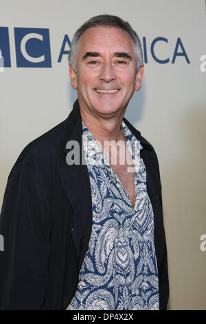 Agosto 26, 2006; Century City, CA, Stati Uniti d'America; attore DENIS LAWSON arriva presso il BAFTA/LA-Academy of Television Arts and Sciences Tea Party al secolo Hyatt. Credito: Foto da J. P. Yim/ZUMA premere. (©) Copyright 2006 DA J. P. Yim Foto Stock