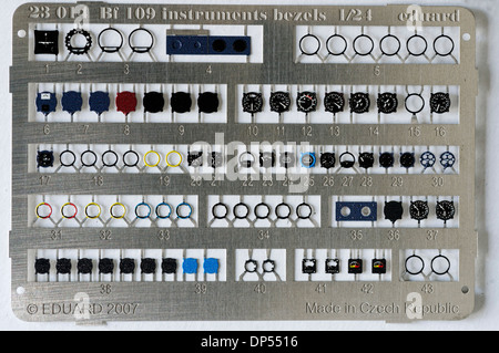 Foto di metallo inciso-modello in scala di parti - Eduard 1/24th scala Luftwaffe Me-109 i dettagli del cockpit Foto Stock