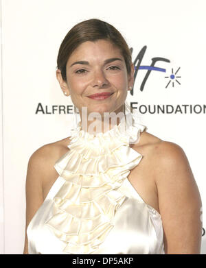 Sep 09, 2006; Los Angeles, CA, Stati Uniti d'America; attrice Laura SAN GIACOMO al 3° Annuale di Alfred Mann Foundation di Gala per onorare l'onorevole Richard J. Riordan e moglie Nancy Daly Riordan, tenutasi in Mann station wagon, Beverly Hills. Credito: Foto di Paul Fenton/ZUMA KPA.. (©) Copyright 2006 by Paolo Fenton Foto Stock