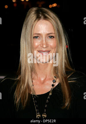 Sep 13, 2006; a ovest di Beverly Hills, la California, Stati Uniti d'America; attrice KELLY ROWAN a 'L'ultimo bacio' Los Angeles Premiere detenute al Directors Guild of America Teatro. Credito: Foto di Lisa O'Connor/ZUMA premere. (©) Copyright 2006 by Lisa O'Connor Foto Stock