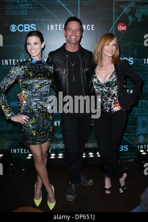 Las Vegas, Nevada, USA. Il 7 gennaio, 2014. L'attrice Meghan Ory, attore Josh Holloway e attrice Marg Helgenberger, assistere alla prima parte di CBS TV "intelligenza" TAO Nightclub il 7 gennaio 2014 a Las Vegas, Nevada. Credito: Marcel Thomas/ZUMAPRESS.com/Alamy Live News Foto Stock