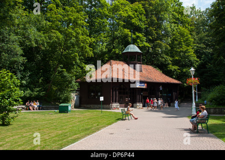 Krynica, vecchia camera della pompa 'Jan' presso il Resort Park ai piedi del monte Parkowa Foto Stock