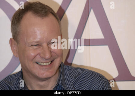 Nov 05, 2006; Madrid, Madrid, Spagna; attore STELLAN SKARSGARD al photocall per Goya del fantasma da tenutosi presso Hotel Ritz di Madrid. Dettaglio del poster. Credito: Foto da J.P.Gegundez/ZUMA premere. (©) Copyright 2006 DA J.P.Gegundez Foto Stock