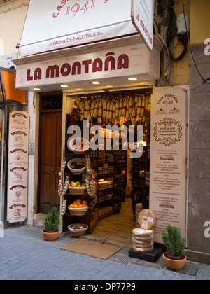 La Montana negozio di gastronomia nella città vecchia di Palma Spagna Foto Stock
