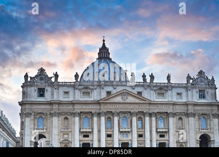 La Basilica di San Pietro in Vaticano Roma Italia Foto Stock