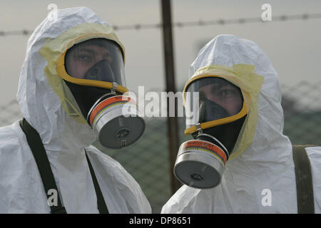 Internazionale anti terroristic esercitazioni di emergenza forze di soccorso in Italia. L'esercizio è stata condotta per eliminare le conseguenze di potenziali terroristic radioattivi attacco. (Credito Immagine: © PhotoXpress/ZUMA Premere) Restrizioni: Nord e Sud America diritti solo! Foto Stock