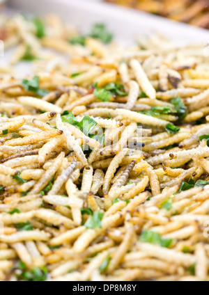 Profonda bruchi fritti worm. Foto Stock