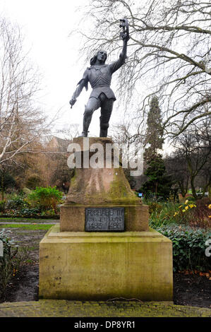 Leicester, Regno Unito. 9 Gen, 2014. Re Richard la terza statua nella sua attuale posizione in Giardini di Castello, Leicester. 9 Jan 2014. Credito: ANDRYPHOT/Alamy Live News Foto Stock