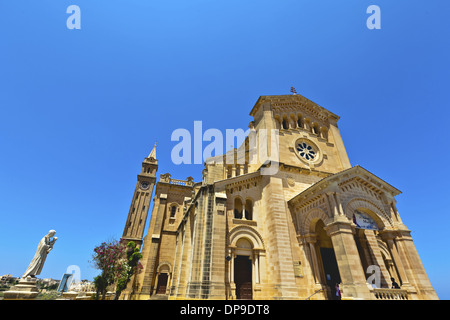 Del Santuario Nazionale della Vergine di Ta' Pinu sull'isola di Gozo, Malta. Foto Stock