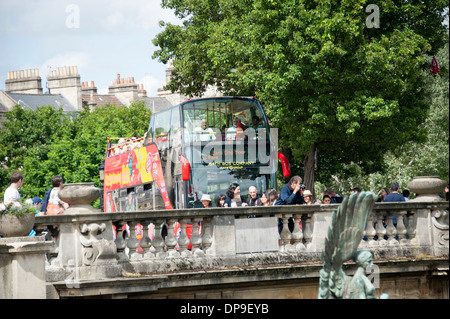 Open top Autobus Turistico Bath Somerset REGNO UNITO Foto Stock