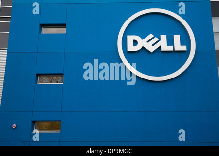 Un edificio di uffici occupati da computer Dell a Sunnyvale, in California. Foto Stock