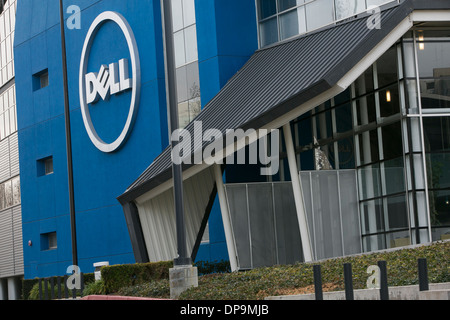 Un edificio di uffici occupati da computer Dell a Sunnyvale, in California. Foto Stock