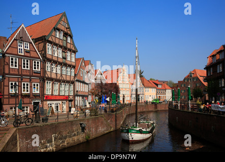 Altes Land, Stade, barca Ewer WILLI nel vecchio porto, Bassa Sassonia, Germania, Europa Foto Stock