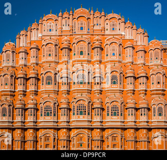 Hawa Mahal ("palazzo dei venti" o "Palazzo della brezza"), è un palazzo a Jaipur, India Foto Stock