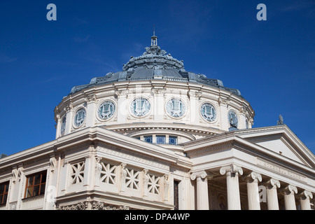 Il Romanian Athenaeum, Piata Revolutiei, Bucarest, Romania Foto Stock