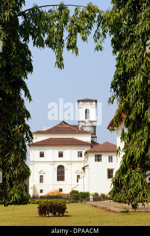 La vecchia chiesa portoghese di San Francesco di Assisi a Old Goa, India Foto Stock