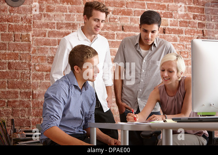 I colleghi in riunione Foto Stock