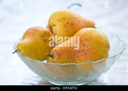 Pere fresche in coppa Foto Stock