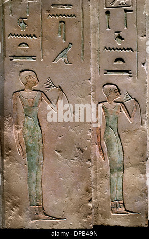 Frammento della falsa porta Stela ( Corte Lady ) Khnumi antico regno ) 1200 BC egiziano Egitto Foto Stock