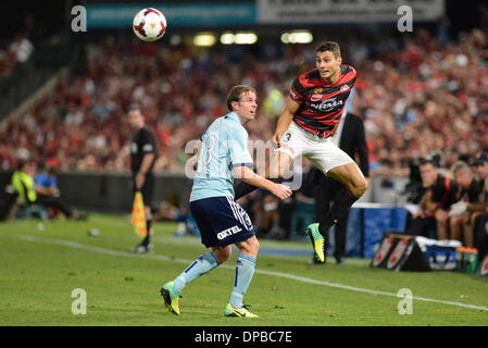 Sydney, Australia. Xi gen, 2014. Wanderers defender Adam D'Apuzzo in azione durante la Hyundai una partita del campionato tra Western Sydney Wanderers FC e Sydney FC dalla Pirtek Stadium, Parramatta. Credito: Azione Sport Plus/Alamy Live News Foto Stock