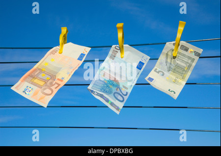 Le banconote in euro al vento Foto Stock