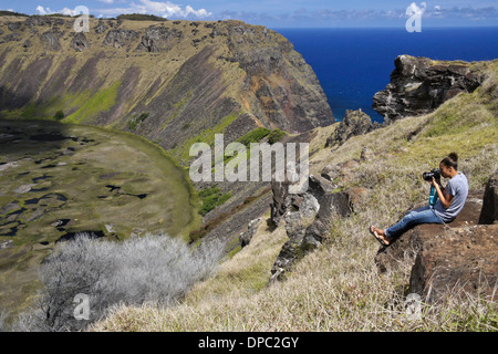 Rano Kau cratere vulcanico, Isola di Pasqua, Cile Foto Stock