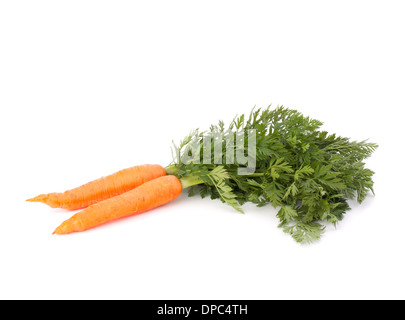 Vegetali di carota con foglie isolati su sfondo bianco intaglio Foto Stock