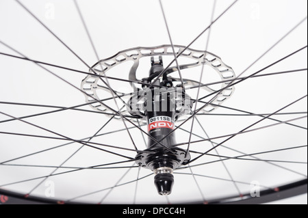 Ruota di bicicletta sul cerchio ZTR Alpine Foto Stock