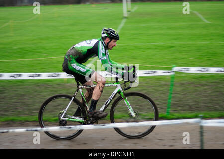 Derby, Regno Unito. Il 12 gennaio 2014. Cyclc-Cross Campionati Nazionali 11-12Gennaio 2014. Credito: Ian Francesco/Alamy Live News Foto Stock