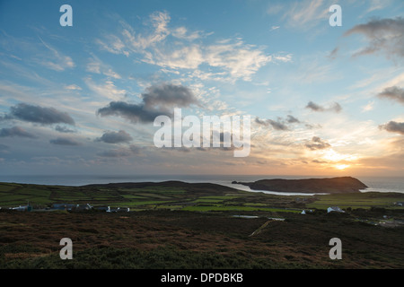 Tramonto sul polpaccio dell uomo da Meayll Hill, Cregneash, Isola di Man Foto Stock