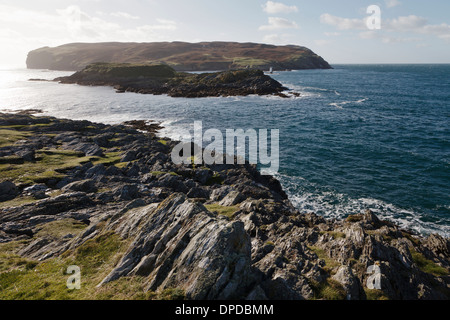 Vista attraverso il suono di vitello al polpaccio dell uomo, Isola di Man Foto Stock