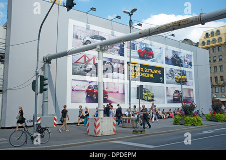 Opel Car affissioni, Dusseldorf, Germania. Foto Stock