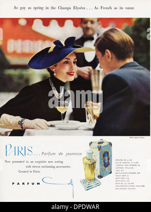 Anni Cinquanta pubblicità pubblicità francese di profumi Coty. Annuncio pubblicitario womens fashion magazine circa 1952. Foto Stock