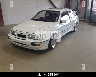 Ford Sierra RS500 Cosworth - Edizione speciale di 500 auto da strada degli anni ottanta - Vista anteriore MK1 1a generazione Foto Stock