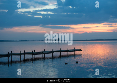 Serata a Steinhuder Meer o il Lago Steinhude, Steinhude, Bassa Sassonia, Germania Foto Stock