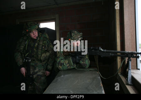 Esercito olandese sta eseguendo un trapano in Olanda Foto Stock