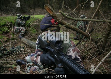 Esercito olandese sta eseguendo un trapano in Olanda Foto Stock