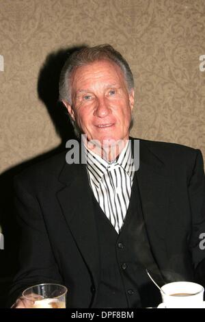 Sett. 13, 2006 - Hollywood, California, Stati Uniti - K49752EG.ex giusti Fratel Bill Medley è onorato con la LOUIS PRIMA AWARD PRESSO LA RIVA HOTEL LAS VEGAS NV 09-12-2006. - 2006.(Immagine di credito: © Ed Geller/Globe foto/ZUMAPRESS.com) Foto Stock