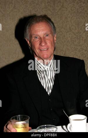 Sett. 13, 2006 - Hollywood, California, Stati Uniti - K49752EG.ex giusti Fratel Bill Medley è onorato con la LOUIS PRIMA AWARD PRESSO LA RIVA HOTEL LAS VEGAS NV 09-12-2006. - 2006.(Immagine di credito: © Ed Geller/Globe foto/ZUMAPRESS.com) Foto Stock