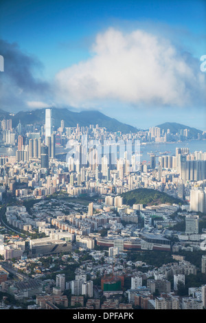 Vista di Kowloon e l'Isola di Hong Kong, Hong Kong, Cina, Asia Foto Stock