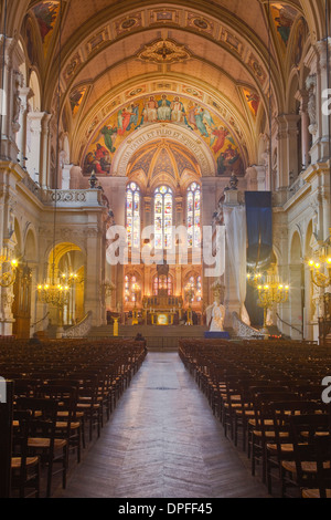 L'interno di L'Eglise Saint Roch a Parigi, in Francia, in Europa Foto Stock