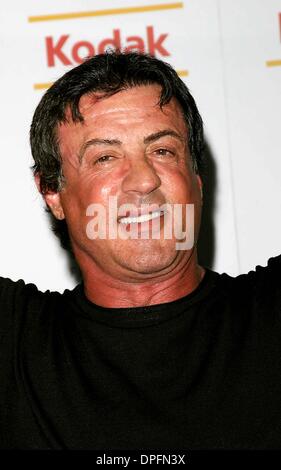 Giugno 14, 2006 - Hollywood, California, Stati Uniti - K48354EG.Sylvester Stallone per ricevere Brenden Celebrity star..Brenden Teatri & IMAX al Palms Casino Resort..Las Vegas, Nevada. .06-14-2006. / 2006.(Immagine di credito: © Ed Geller/Globe foto/ZUMAPRESS.com) Foto Stock