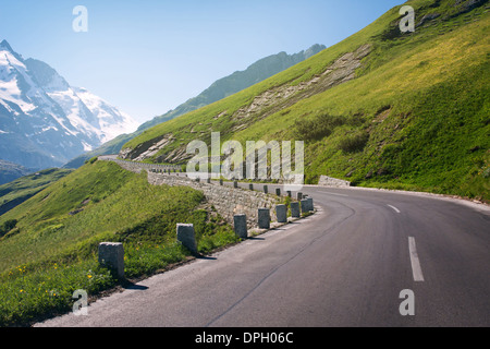 La grande strada alpina in estate - Austria Foto Stock